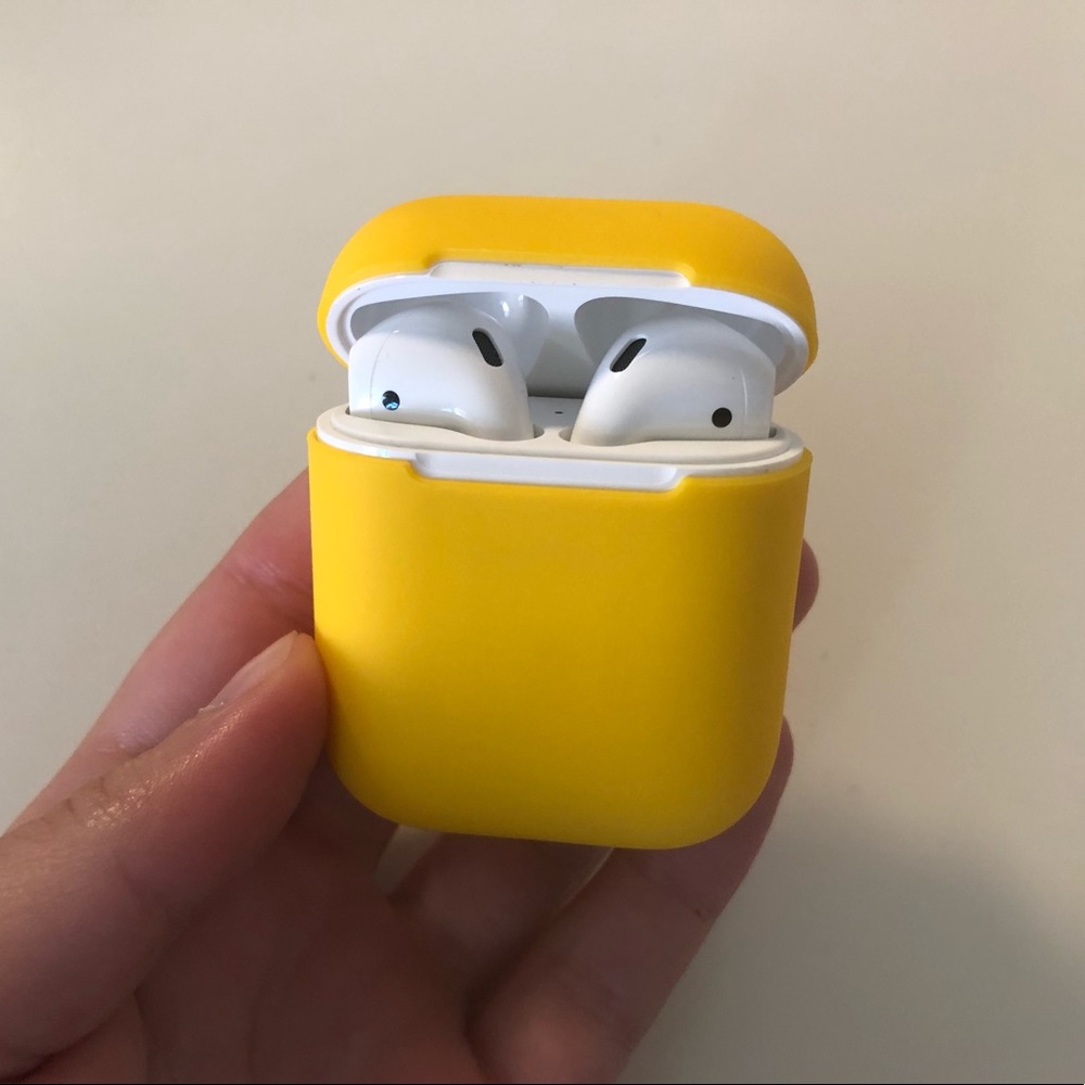 yellow airpods case